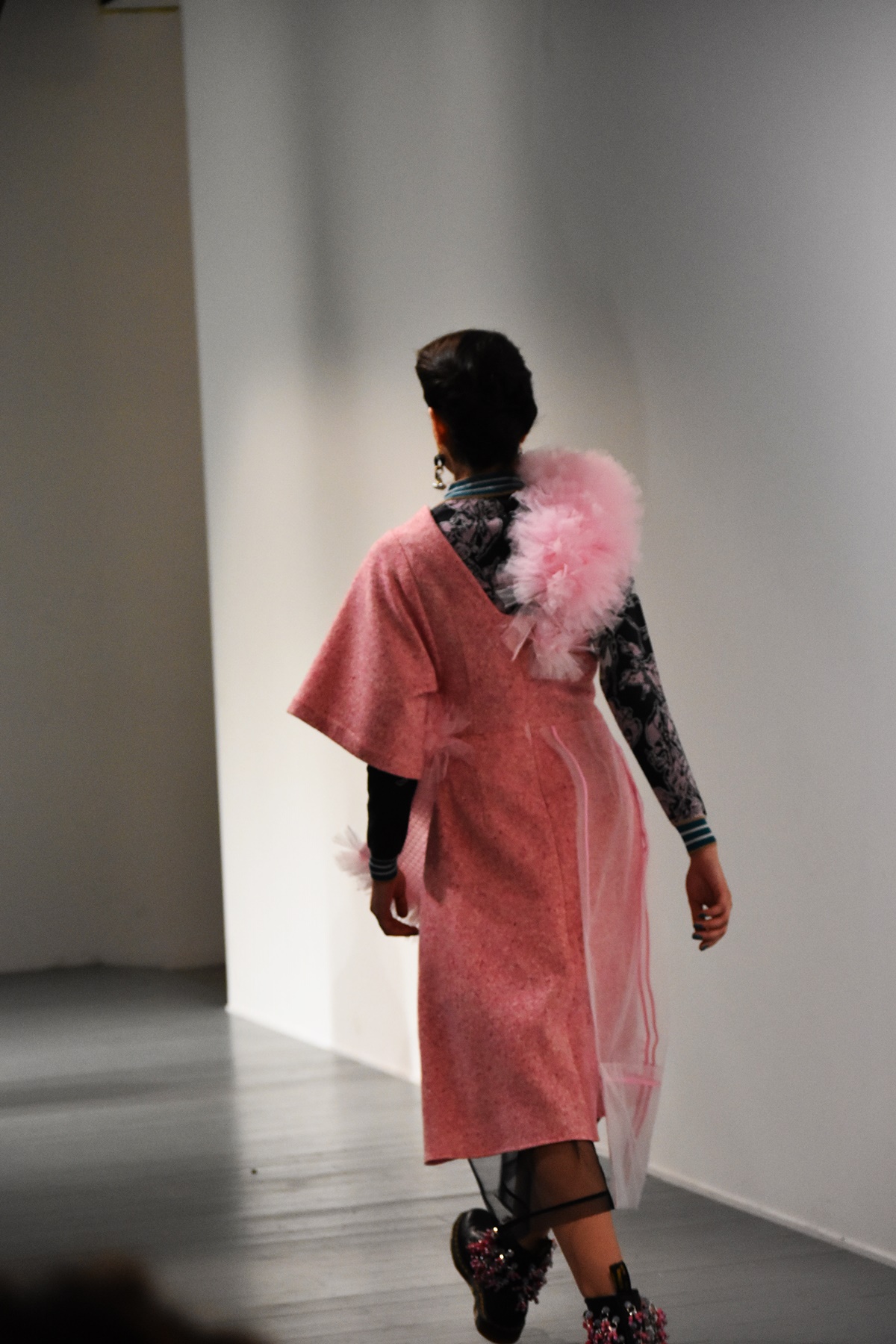 Krsty Ward, David Longshaw OnOff fashion show at LFW Feb19, highlights by Think Feel Discover