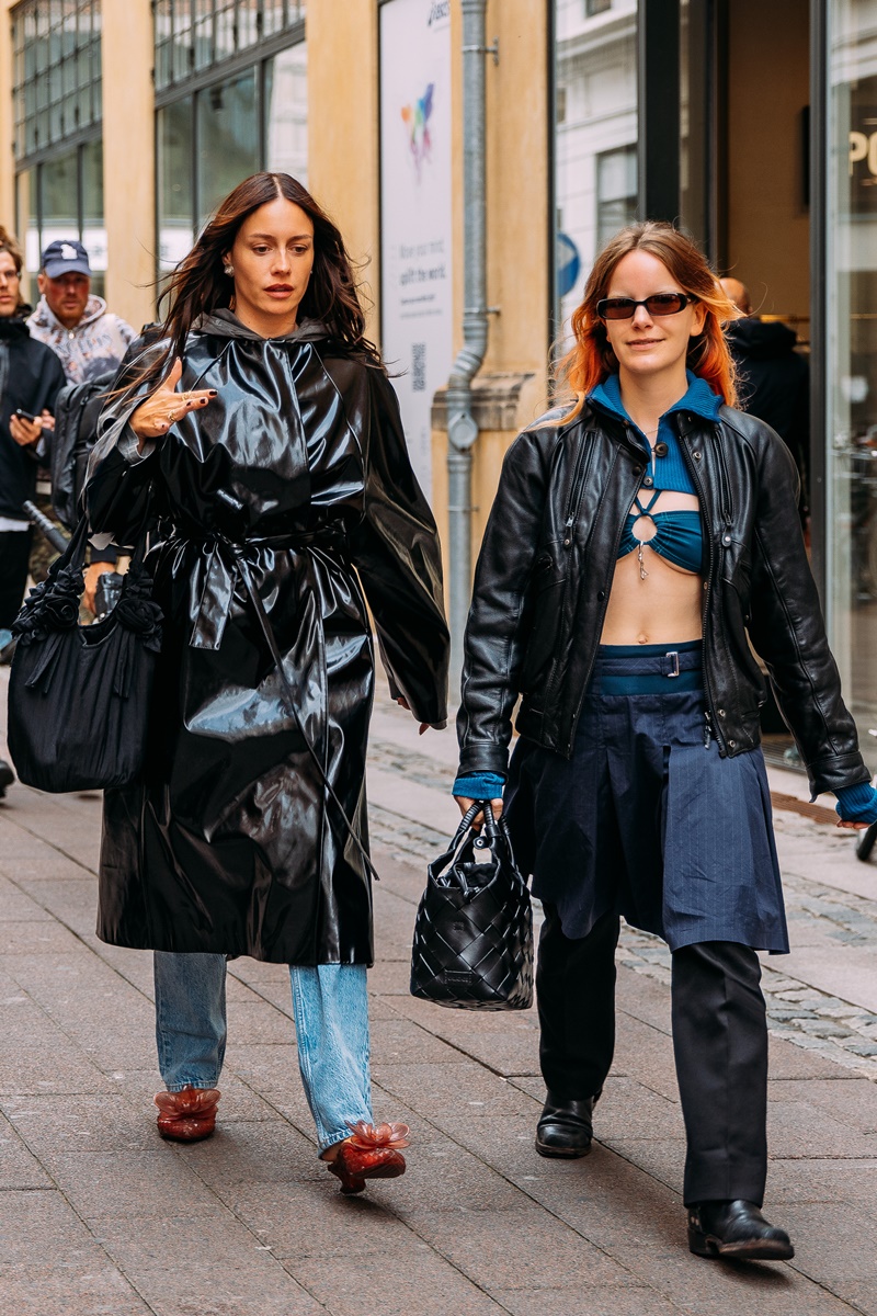 Denim trend at Copenhagen Fashion Week SS24. Best Copenhagen fashion Week street style 2023.