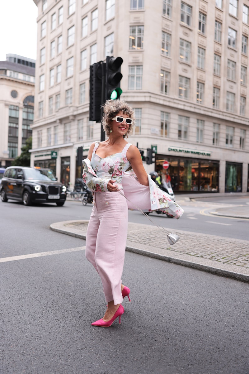 London Fashion Week Street Style 2024 by Think-Feel-Discover.com at Mayfair London, floral bustier.