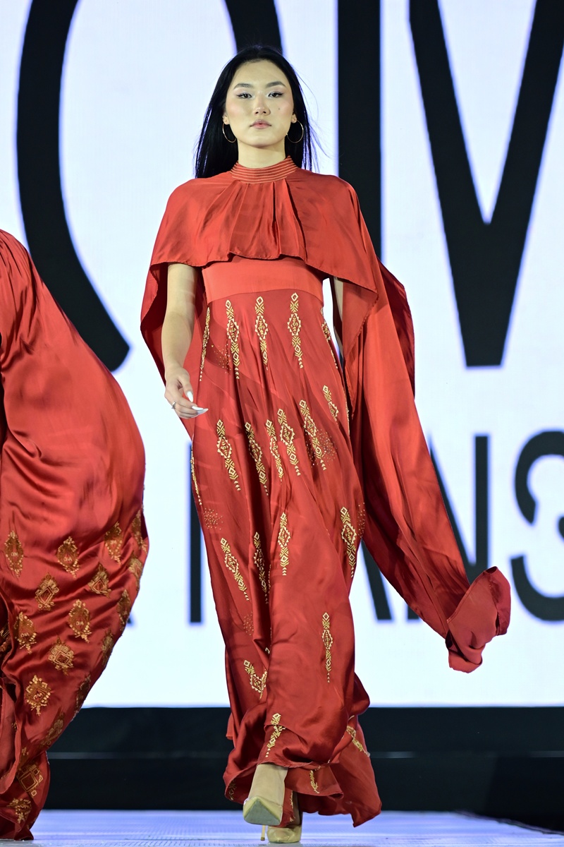 Omar Mansoor Fashion Designer, Atlas Bayrami Festival at Uzbekistan fashion show
