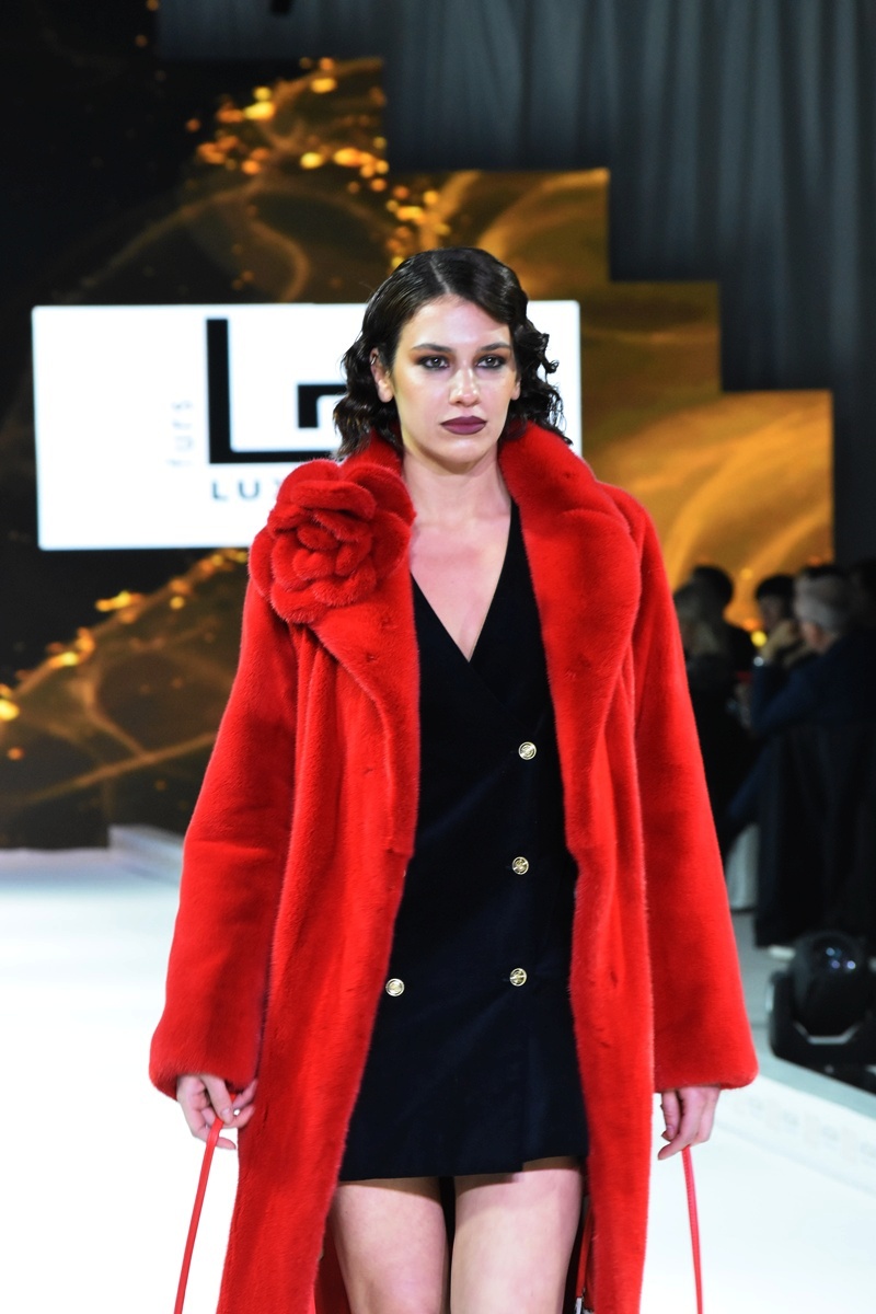 LUXOR Furs at the Kastoria International Fur Fair 2025, catwalk photo at the Fashion Gala.