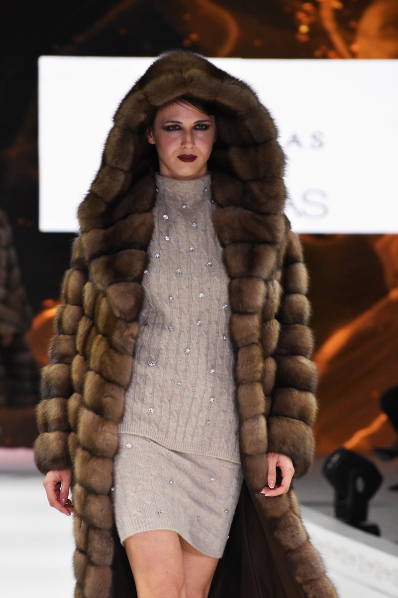 MANAKAS FRANFURT, catwalk photo, fashion Gala at the celebration of 50 years Kastoria International Fur Fair 2025