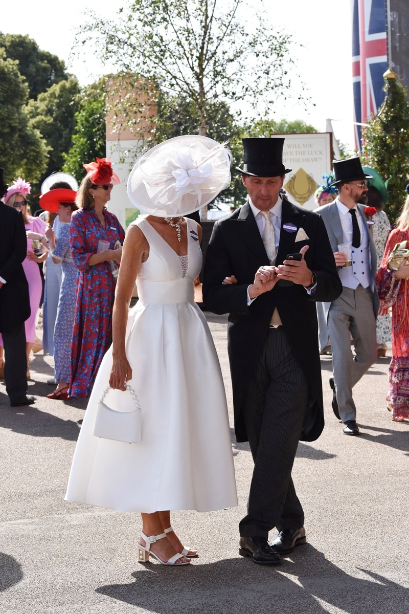 Royal Ascot Fashion 2025, Day 1, Ascot photos by Chrysanthi Kosmatou, Think-Feel-Discover.com accredited press of Royal Ascot 2025.
